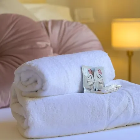 The Chic Loft In The Heart Of The - Bemyhost * Bologna